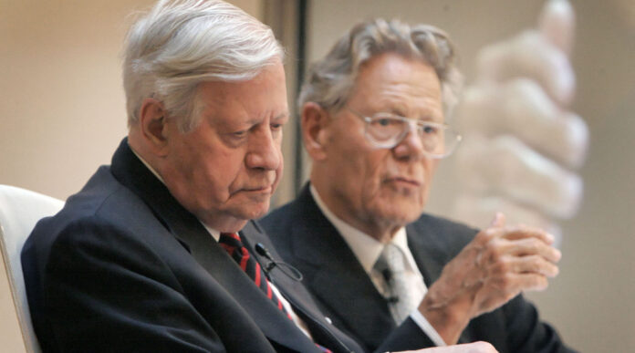 Weltethos Rede mit Alt-Bundeskanzler Helmut Schmidt und Hans Küng
08.05.07 Bild: Metz
